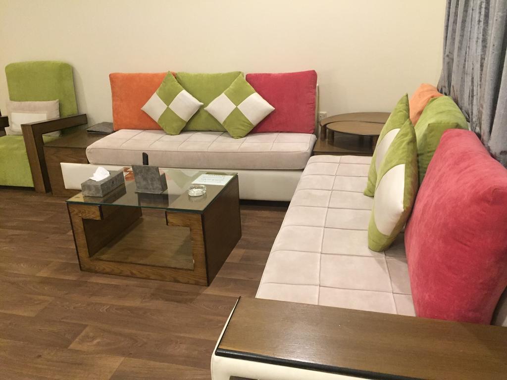 Terhal Hotel Suites Хаиль Экстерьер фото